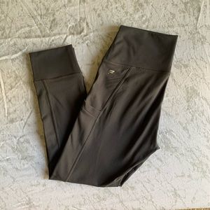 Fabletics Capri leggings with side pockets